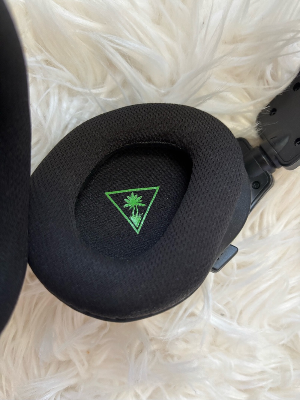Turtle Beach Ear Force Stealth 700X Headset for Xbox One - Picture 2 of 5
